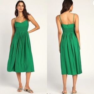 LULU’S GREEN SMOCKED MIDI DRESS BRAND NEW